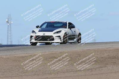 media/Oct-04-2025-OnGrid (Sat) [[44bd565ffa]]/Blue Group/Grapevine/